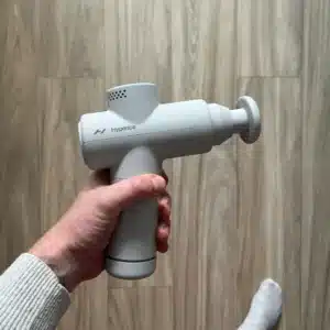 Hyperice Hypervolt Go 2 in mijn hand