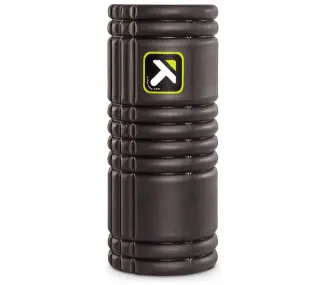 afbeelding van de zwarte foam roller van triggerpoint