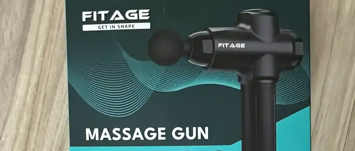 afbeelding van de fitage massage gun in verpakking