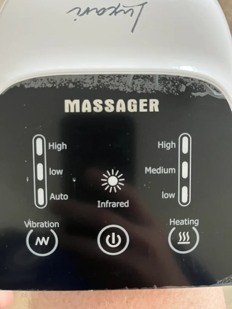 luxari knie massage apparaat display